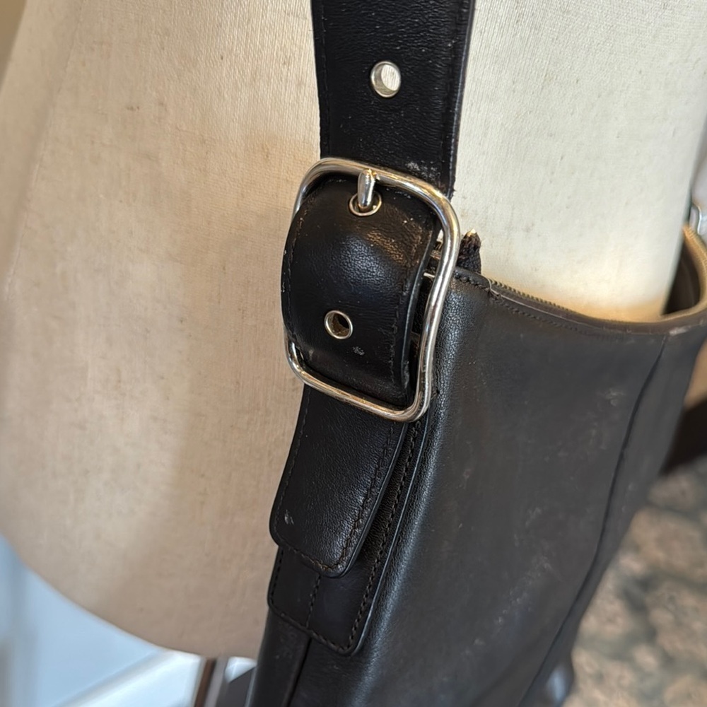 Coach vintage black leather crossbody - Picture 4 of 14